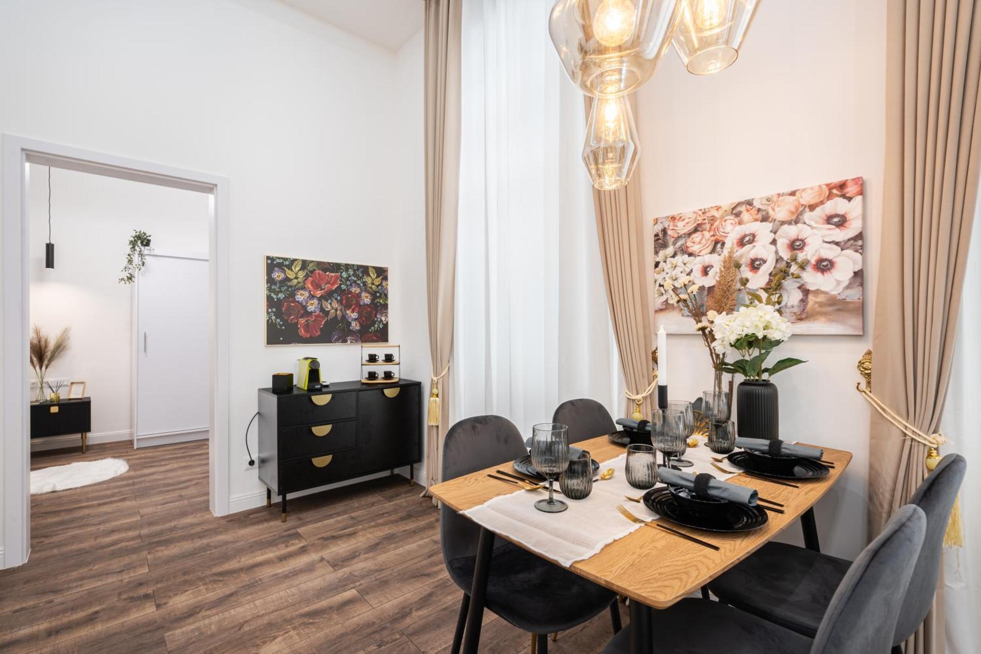 Blue Velvet Luxury Apartment Budapest Eksteriør billede